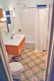 Фото интерьера маленькой ванной комнаты